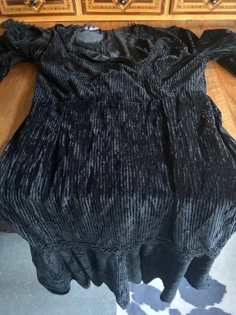 Schickes Kleid, Grösse M schwarz