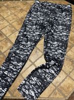 Leggings elastico neri e bianchi, taglia M/L-perfetti!