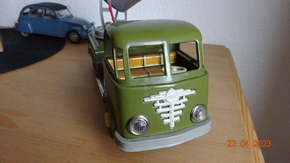 RARE CAMION STATO GRANDE GRUE EN TOLE FABRIQUE EN RDA NEUF EN