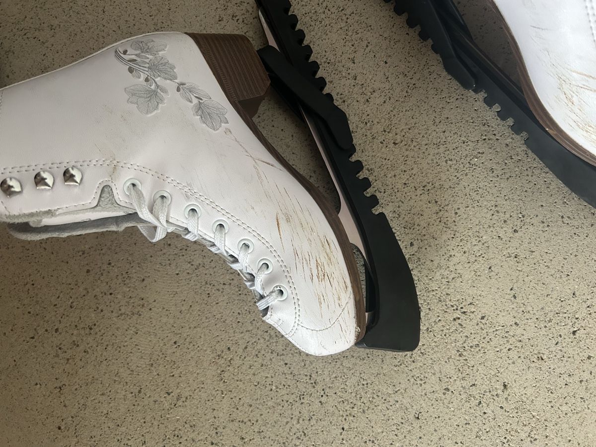 Pattini da ghiaccio: Bladerunner Diva Schlittschuhe  – Usato da Wolfhausen venduto da eil_jc5j 3