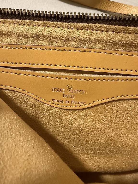 Borse da donna: Louis Vuitton Tasche – Usato da Mellingen venduto da LKI 2