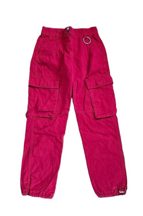 Bershka Pantaloni: Rote Cargohose Bershka Gr. 36 stylisch – Usato da Füllinsdorf venduto da Sunnebliemli7