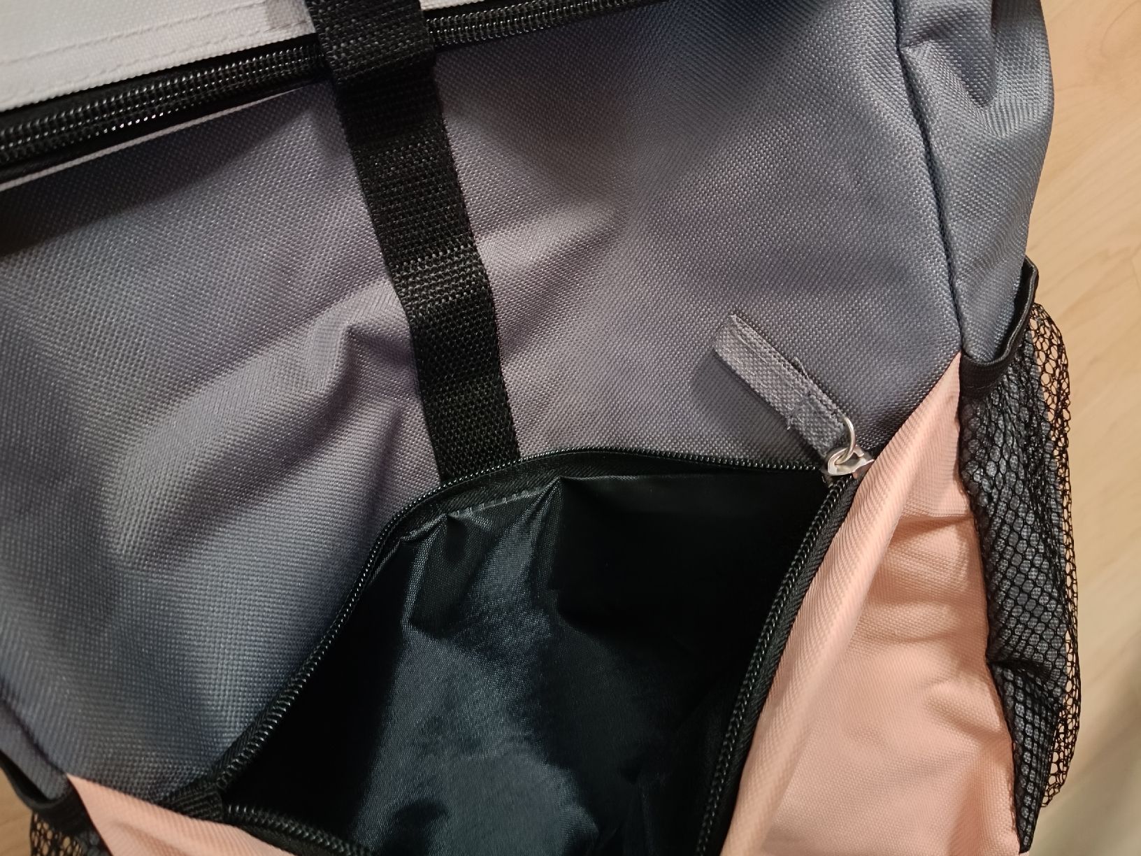 Zaini: Neuer Rucksack mit Zusatztasche – Nuovo (secondo la descrizione) da Adliswil venduto da Vimovi 1