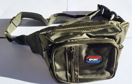 Olivgrüne Bauchtasche