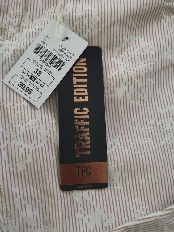 Jeans: Hose Jeans Chicoree, Gr.38, NEU. – Nuovo e nell'imballaggio originale da Luzern venduto da Tavolna 3