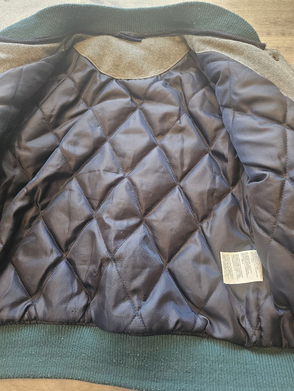 Giacche & Cappotti: jacke gr 122 – Nuovo (secondo la descrizione) da Münchenbuchsee venduto da Kappa8 1