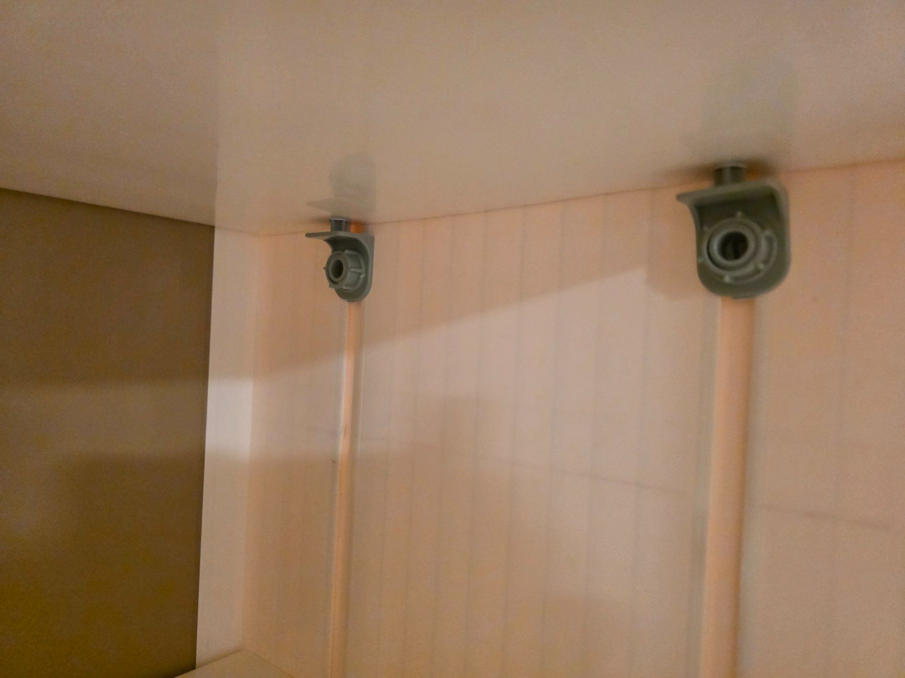 Armadi: Wetterfester Plastikschrank für Garten oder Balkon – Usato da Koppigen venduto da malibu1000 7