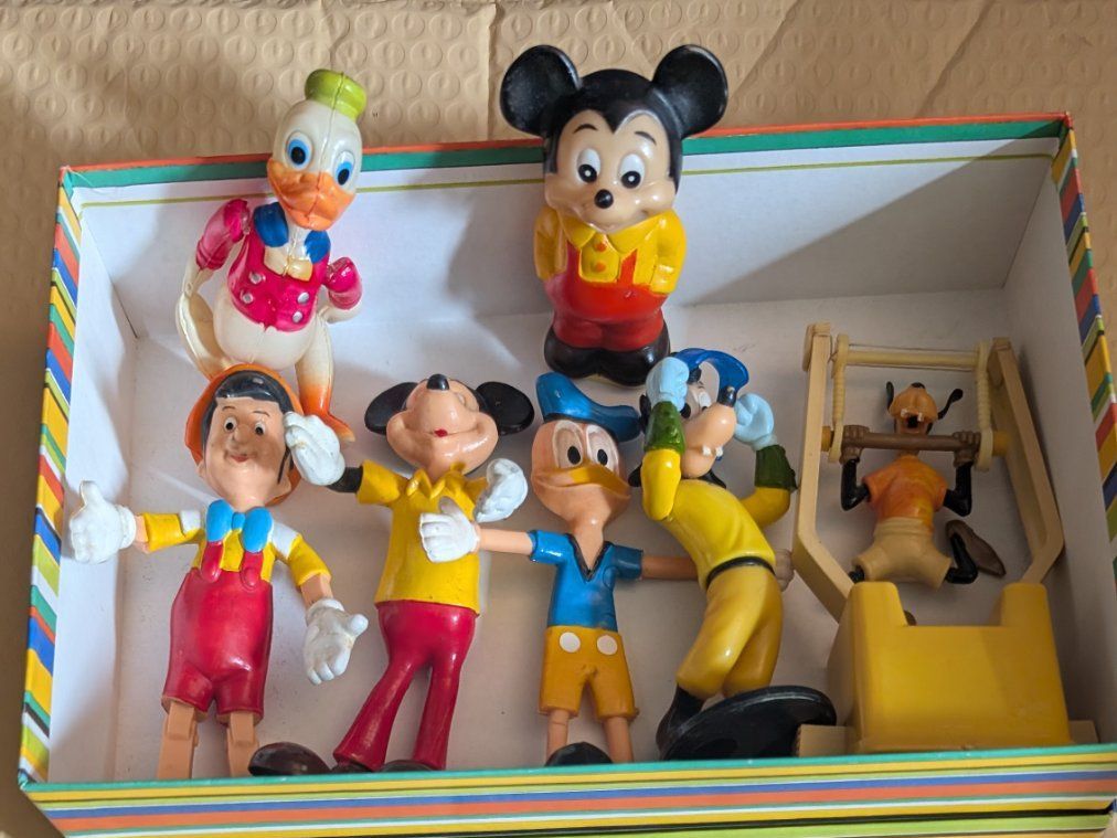 Disney Statuette: Lot alter Disneys Figuren, Dachbodenfund – Usato da Mönchaltorf venduto da Blechfreund