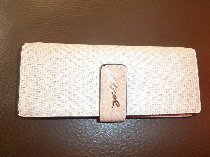 Sonstige Kleidung & Accessoires: Kreditkarten Etui - Designerstück – Neu und originalverpackt aus Widnau von Schurlibua 1