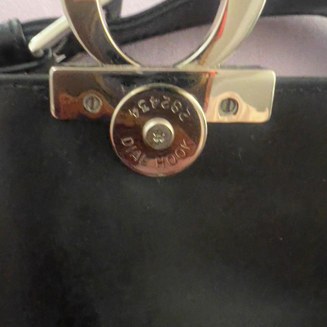 Guess Borse da donna: Borsa Guess usata – Usato da Bre sopra Lugano venduto da Carolina-JM 7
