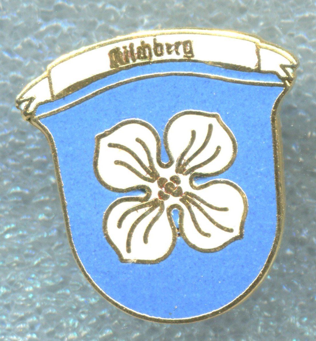 Plaketten & Abzeichen: Kilchberg  Wappen – Gebraucht aus Winterthur von Sammleroase