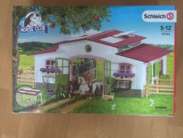 Schleich Pferdehof mit Zubehör in Originalverpackung