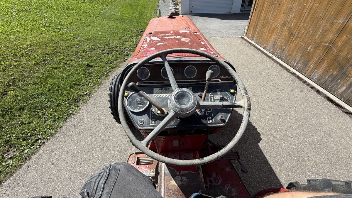 Case IH Trattori: International IH 474 Traktor mit MFK – Usato da Rehetobel venduto da ZM81 7