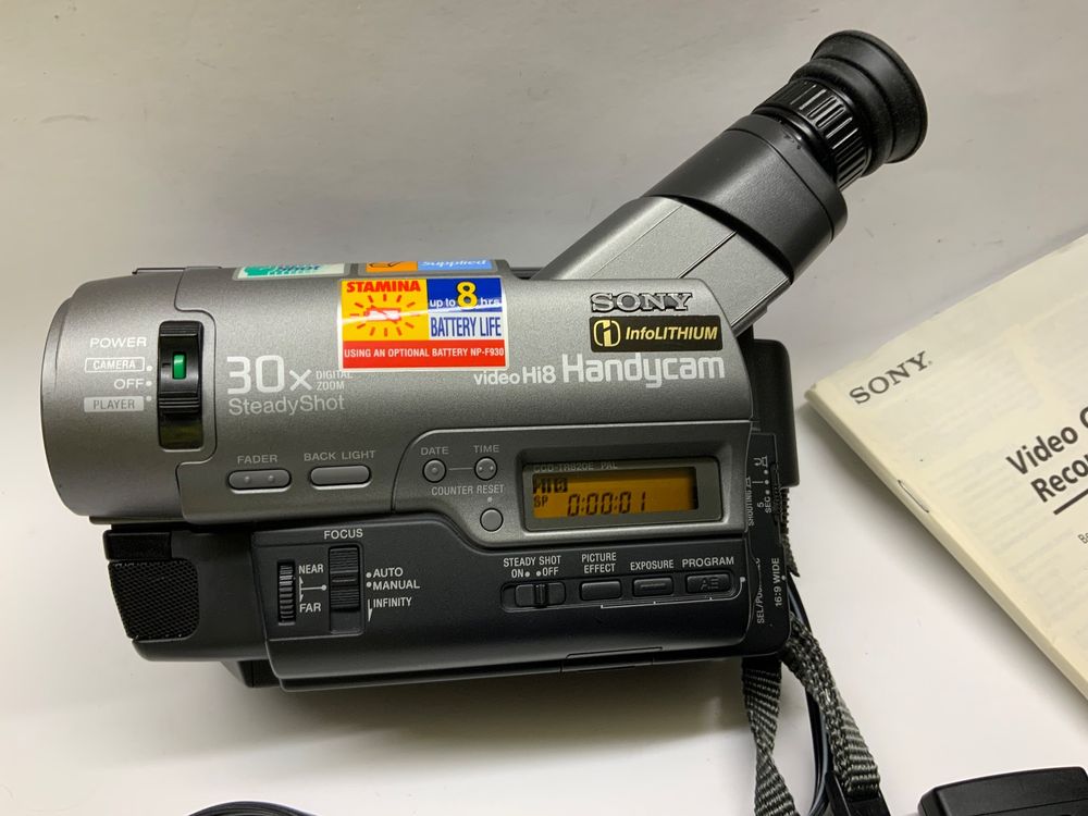 Sehr gut erhaltener, Sony Hi8 Camcorder (spielt auch Video8 Kaufen
