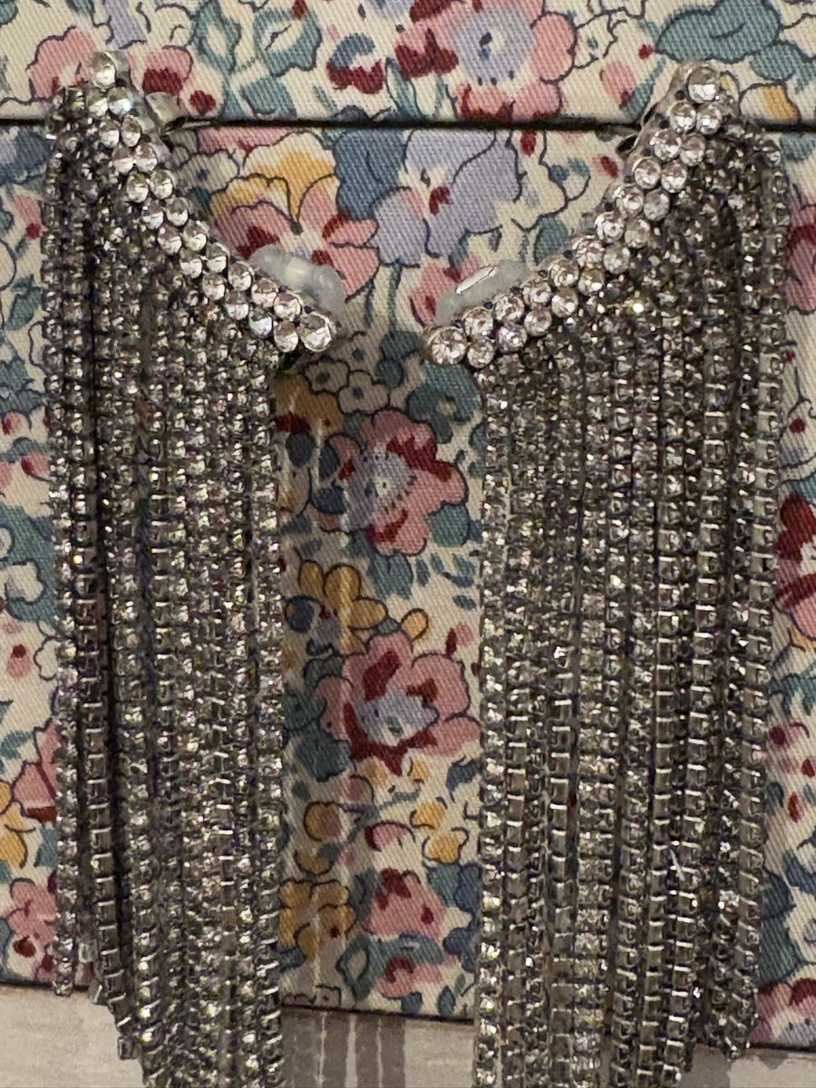 Orecchini pendenti & Orecchini a lobo: Zara Sparkling Rhinestone Waterfall Earrings – Usato da Nyon venduto da My_wardrobe 2