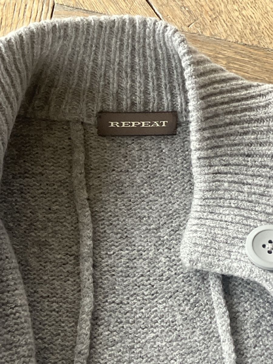 Repeat Giacche: REPEAT Strickjacke Set, Schwarz+Grau, Gr. M - Herbst – Usato da Muralto venduto da jac_hkz5 3