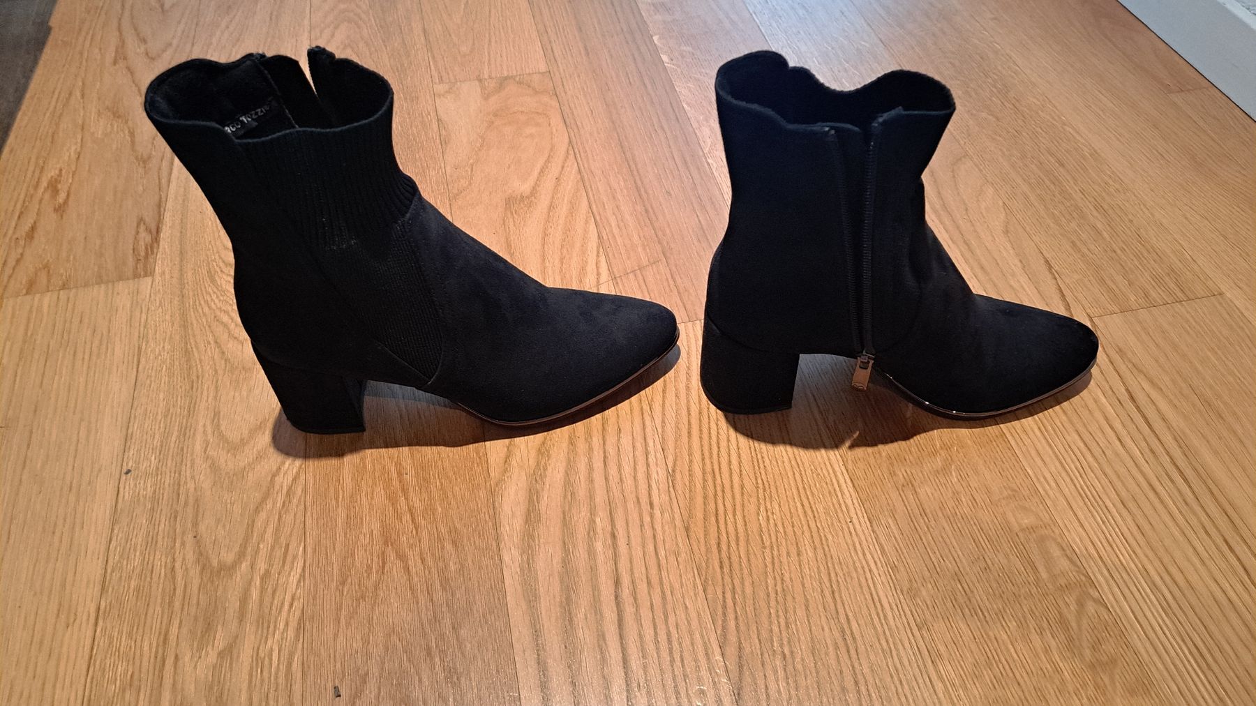 Scarpe da donna: Marco Tozzi Stiefelette Schwarz – Usato da Seengen venduto da ja6_65wp 1