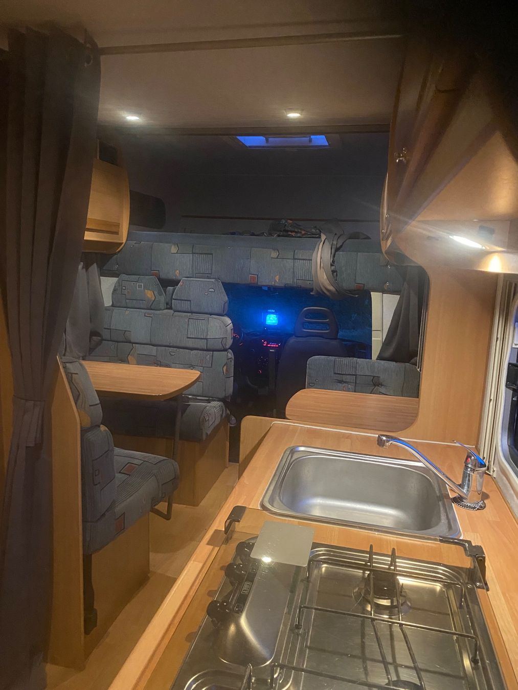 Fiat Veicoli da campeggio: Wohnmobil Ducato 2.8 mfk 08.25 – Usato da biel-bienne venduto da Sekiz 8