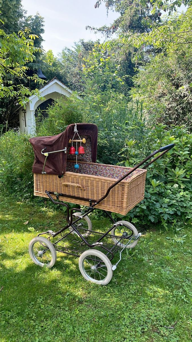 Vintage Kinderwagen aus Korb, sehr gut (Gebraucht) in Kreuzlingen fr CHF  150  nur Abholung auf Ricardo kaufen