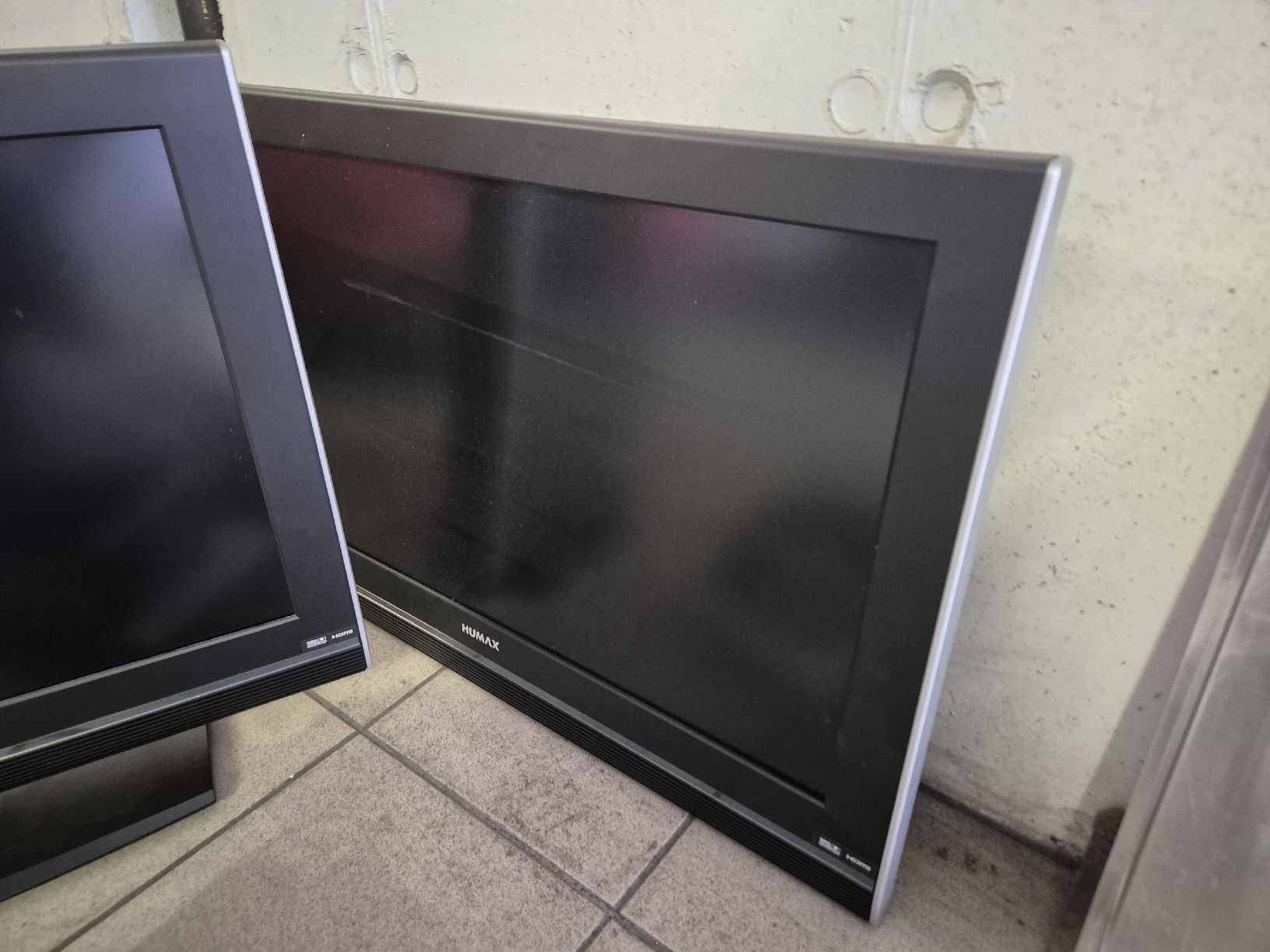 Humax Appareils TV: 2 Humax Fernseher – D'occasion à Wangen b. Olten par madmax05 1