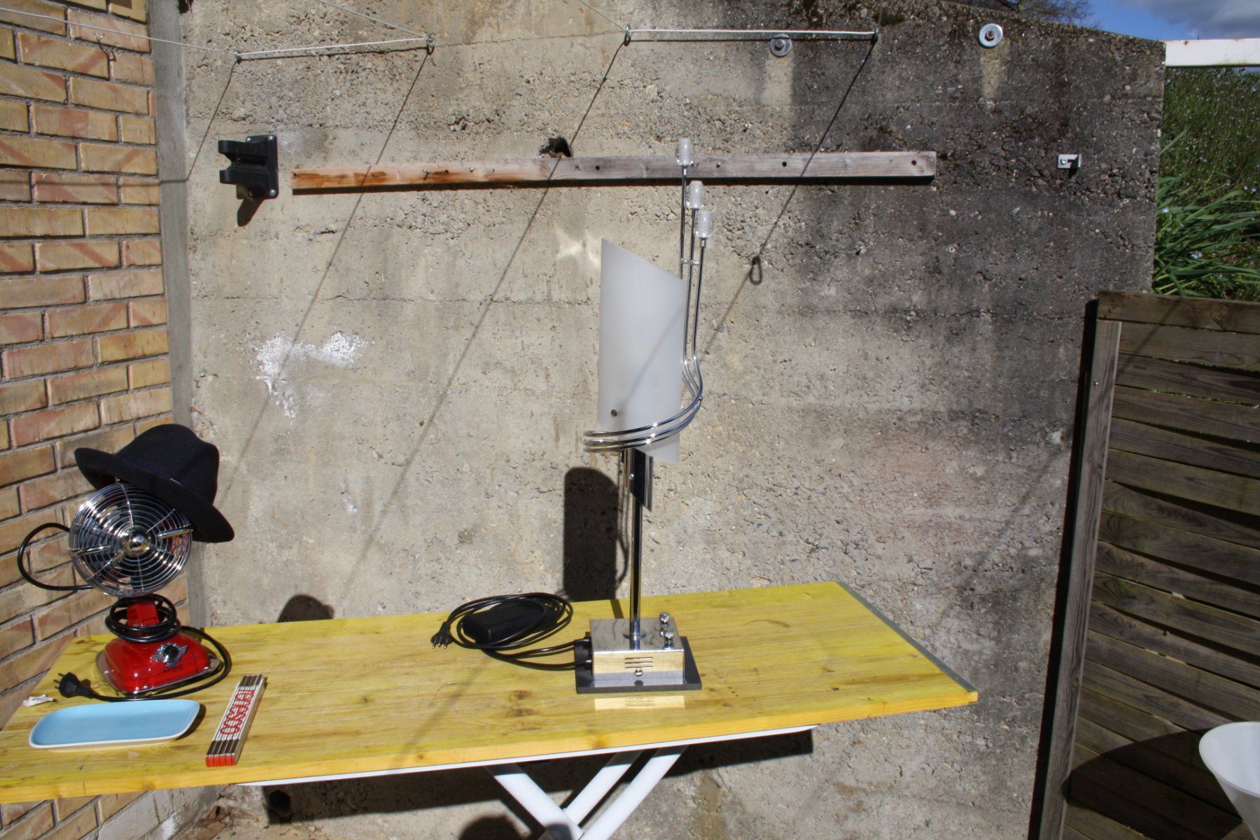 Lampade: DESIGNER LAMPE – Usato da Wauwil venduto da Pneuedy 6