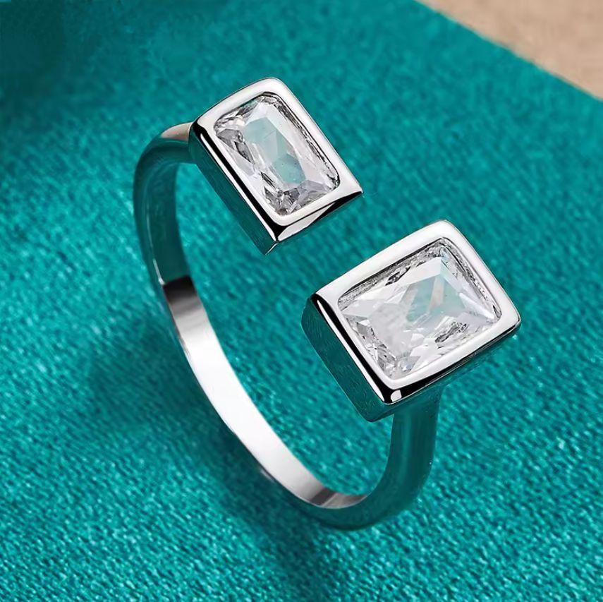 Ringe: Offener Ring mit funkelndem Zirkonia 925 versilbert – Neu (gemäss Beschreibung) aus Grenchen von maretop 1