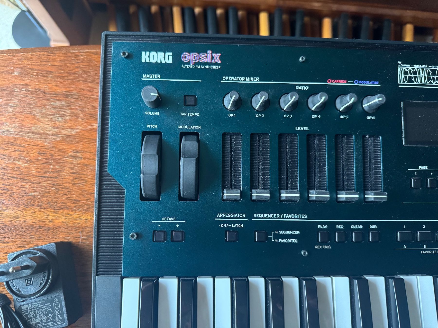 Korg Strumenti musicali: Korg Opsix  inkl. Netzteil – Usato da Hendschiken venduto da epstone76 1