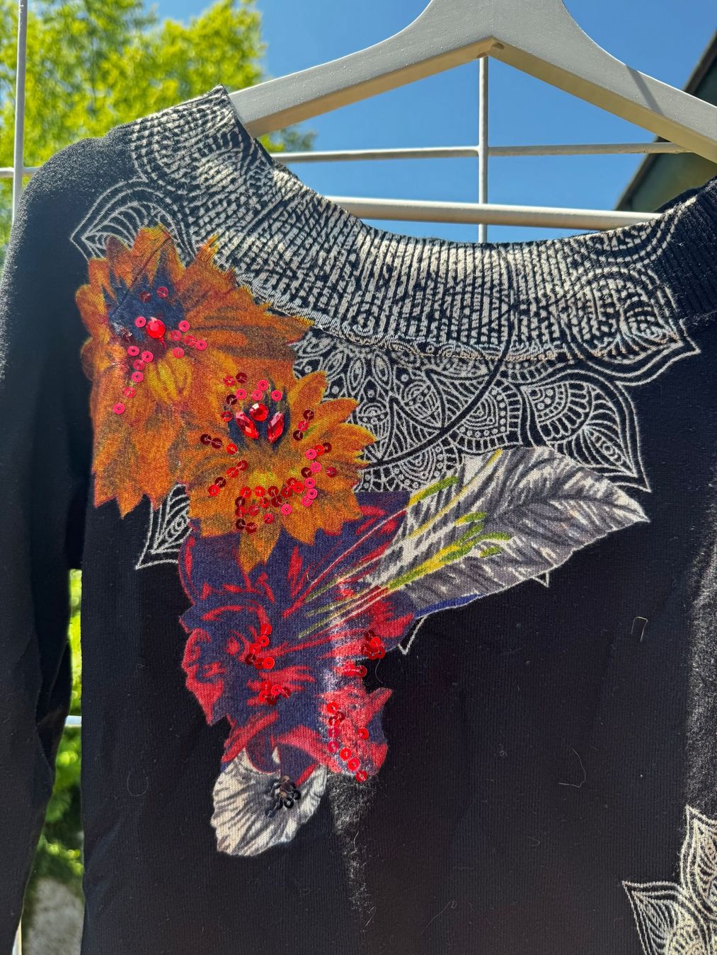 Desigual Maglioni & Felpe: Desigual Pullover, Grösse S, Schwarz mit Blumenmuster! – Usato da Egg b. Zürich venduto da Brocki_Insel_Egg 2