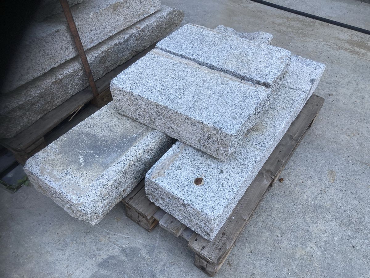 Scale: Div Granit Treppenstufen  – Usato da Uerkheim venduto da Dealer-4813 4