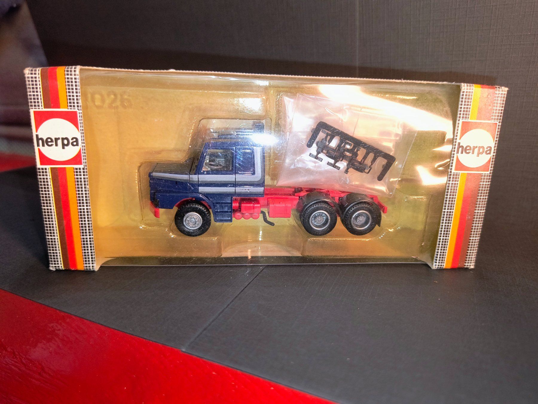 Herpa Modellini d'auto: Herpa Scania 142 – Nuovo e nell'imballaggio originale da Goldingen venduto da MarkusB 1
