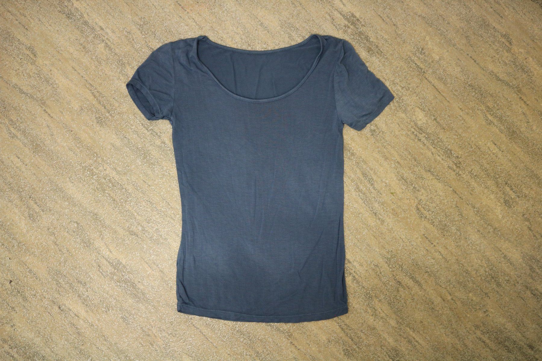 T-Shirts: Damen T-Shirt dunkelblau - Rundhals - Basic Shirt – Neu (gemäss Beschreibung) aus Rickenbach b. Wil von Mysterion4