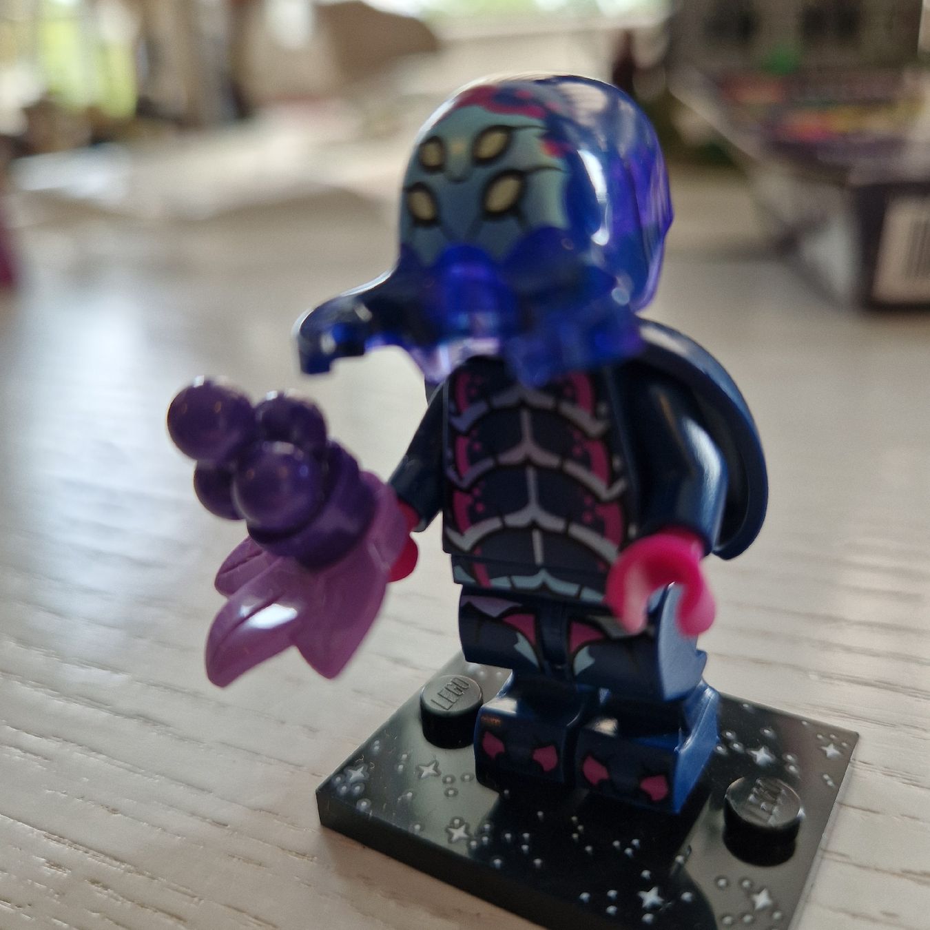 Lego Figuren: LEGO Minifigur Serie 26 Alien 71046 – Gebraucht aus Birmenstorf AG von Sonderbund 2