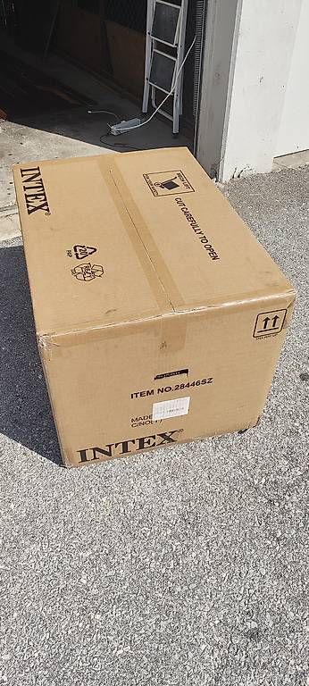 Whirlpool: Jacuzzi Intex neuf – Gebraucht aus Sierre von har_dz2x 1