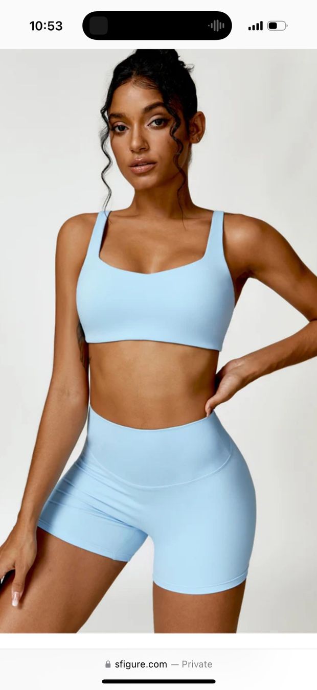 Pantaloni: Shorts set – Nuovo (secondo la descrizione) da Zürich venduto da tre_t57m 1