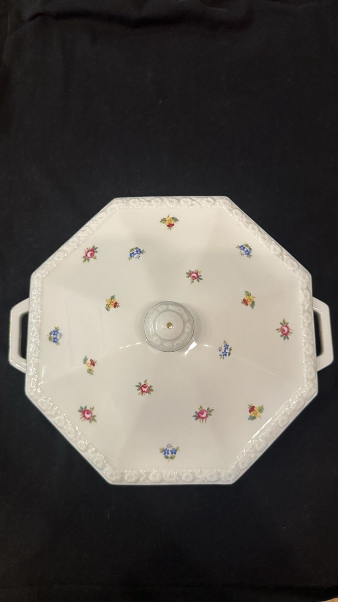 Rosenthal Schalen: Topf mit Deckel Rosenthal Maria – Gebraucht aus Aarwangen von Wikipr 1