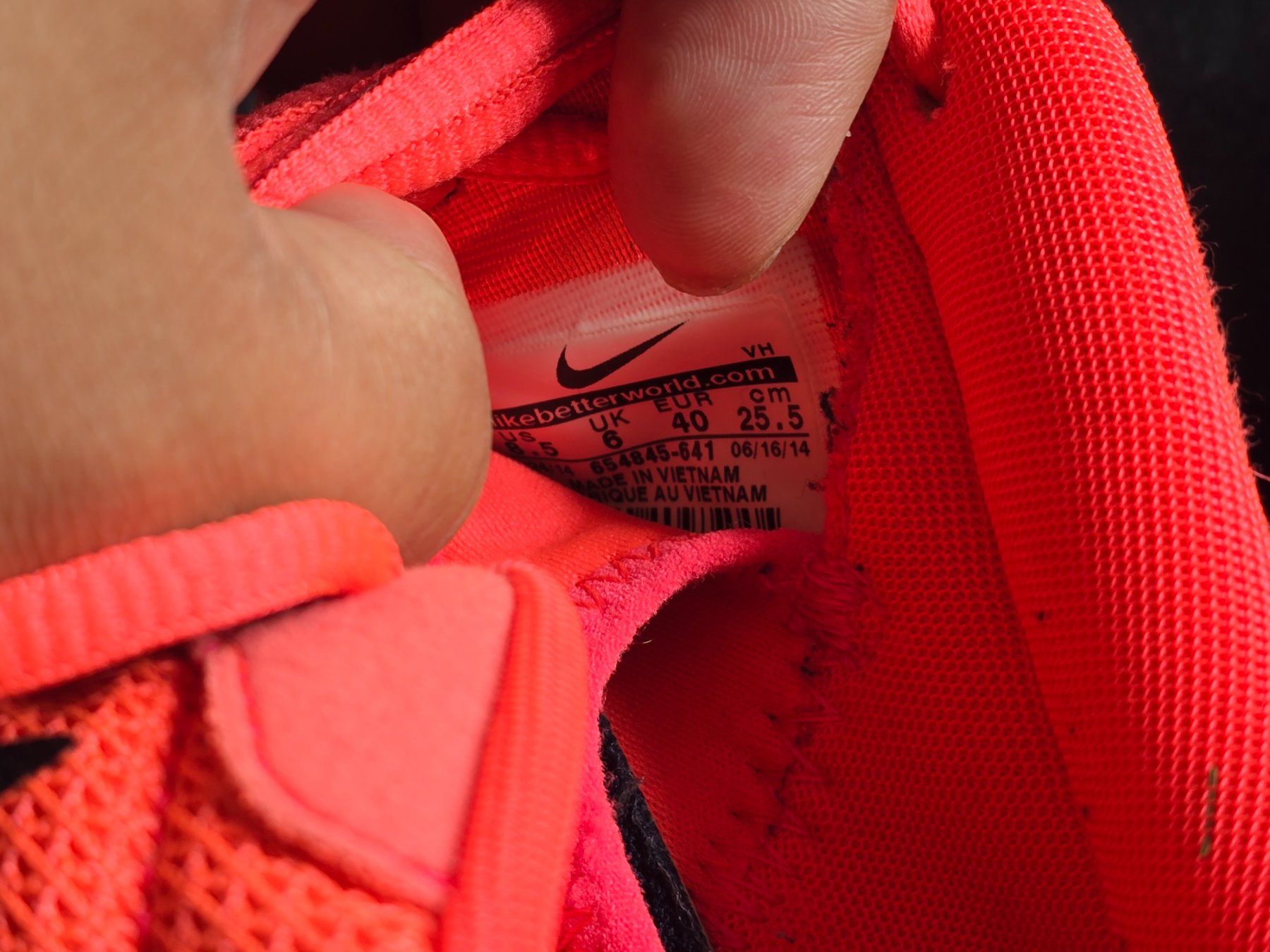 Nike Scarpe da donna: Nike Turnschuhe, Grösse 40 Damen – Usato da Oftringen venduto da Sparkatze 7