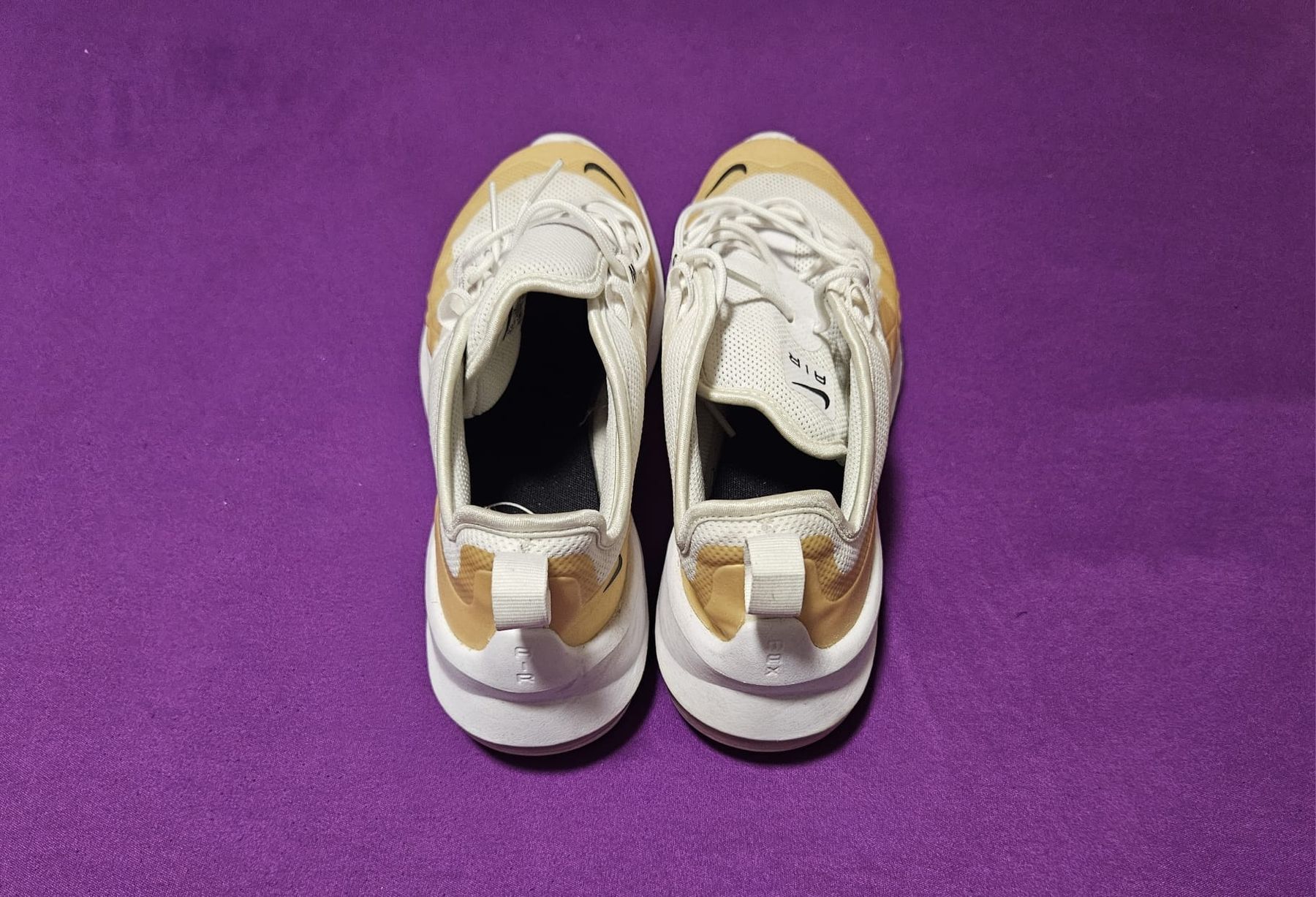 Nike Scarpe da uomo: Nike WMNS Air Max Axis – Usato da Schaffhausen venduto da Alforall 2