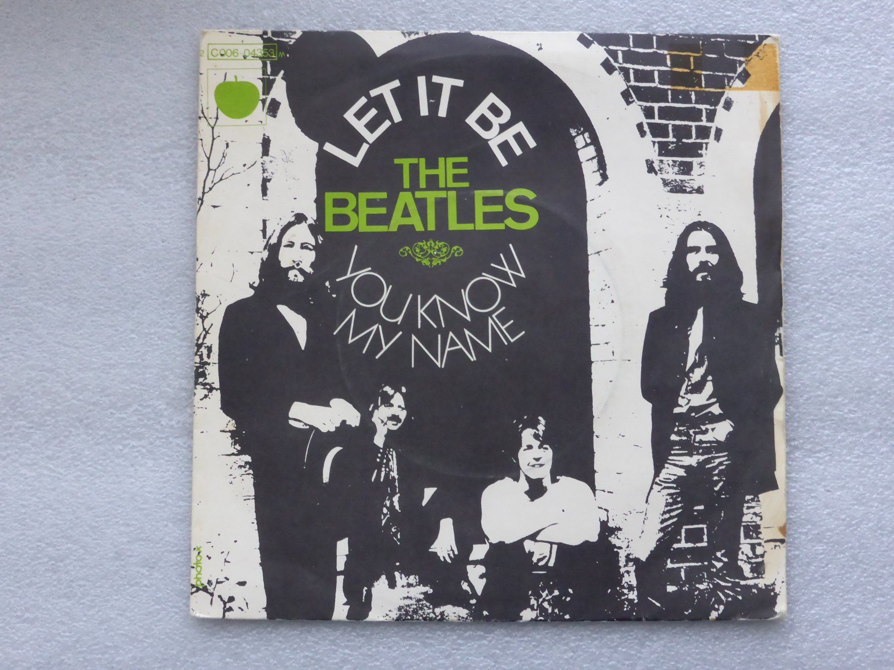 Schallplatten: Vinyl Single   THE BEATLES – Gebraucht aus Küssnacht am Rigi von Mondkinder
