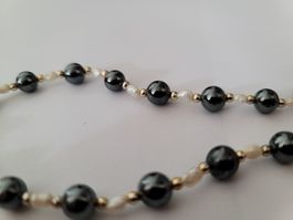 Hämatit und Zuchtperlen, Hematite and cultured pearls, perle