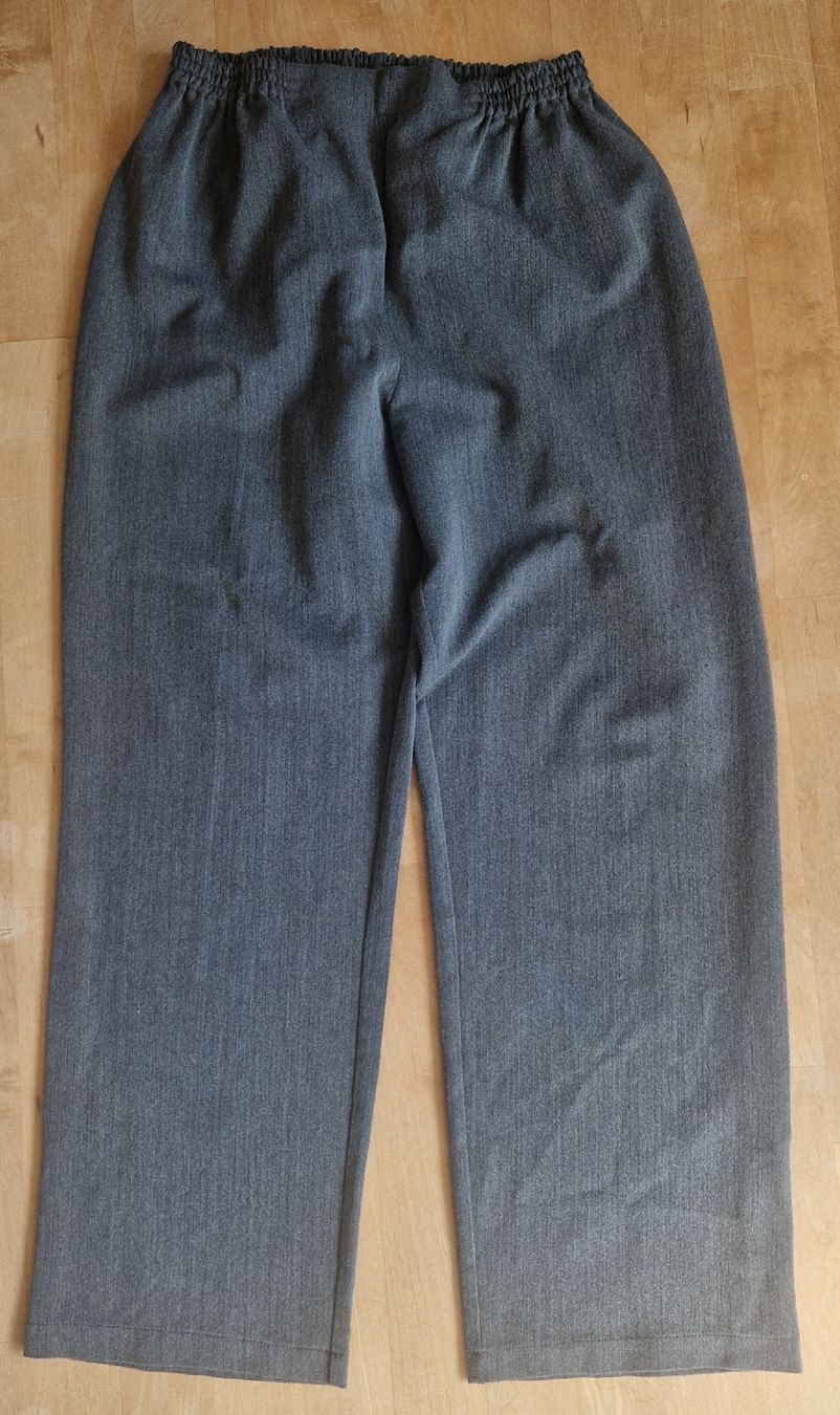 Hosen: Hose, Gr. XL – Gebraucht aus Muri b. Bern von mlu_vgj7