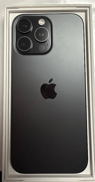 Telefoni cellulari / Smartphones: iPhone 16 Pro Max Black Titanium  256GB – Usato da Dübendorf venduto da Handyoutlet 1