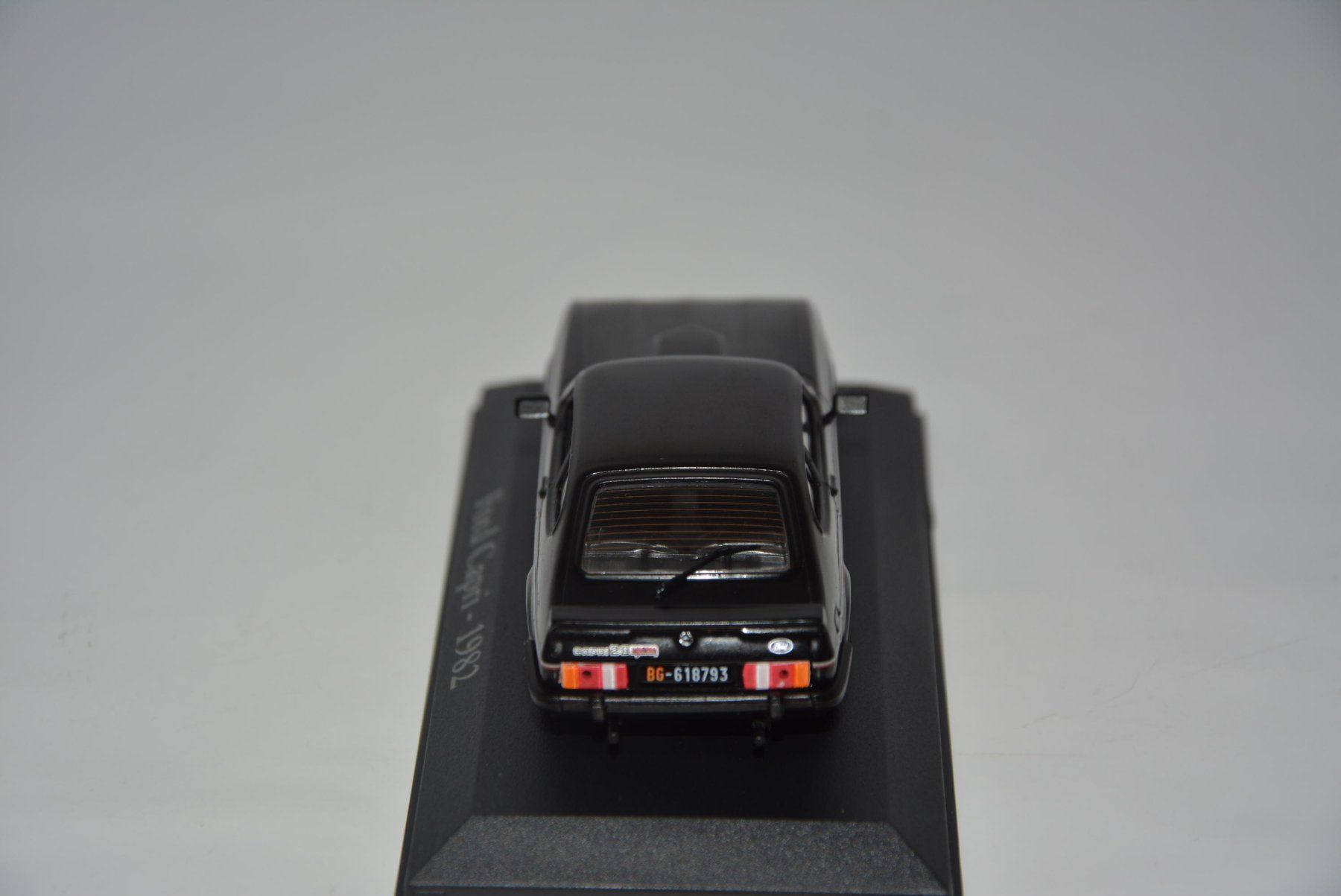 Ford Modellini d'auto: Ford Capri 1982 , 1:43 – Nuovo e nell'imballaggio originale da Goldach venduto da Feivel9 7