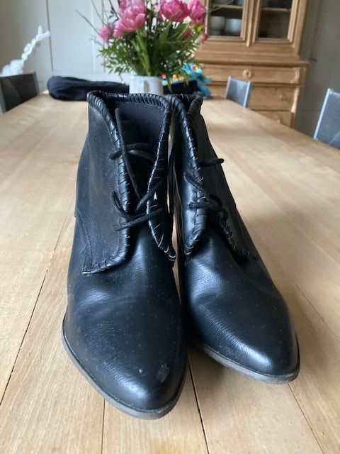 Scarpe da donna: Damen Bootie G. 39 – Usato da St.Gallen venduto da NOVEMBER01