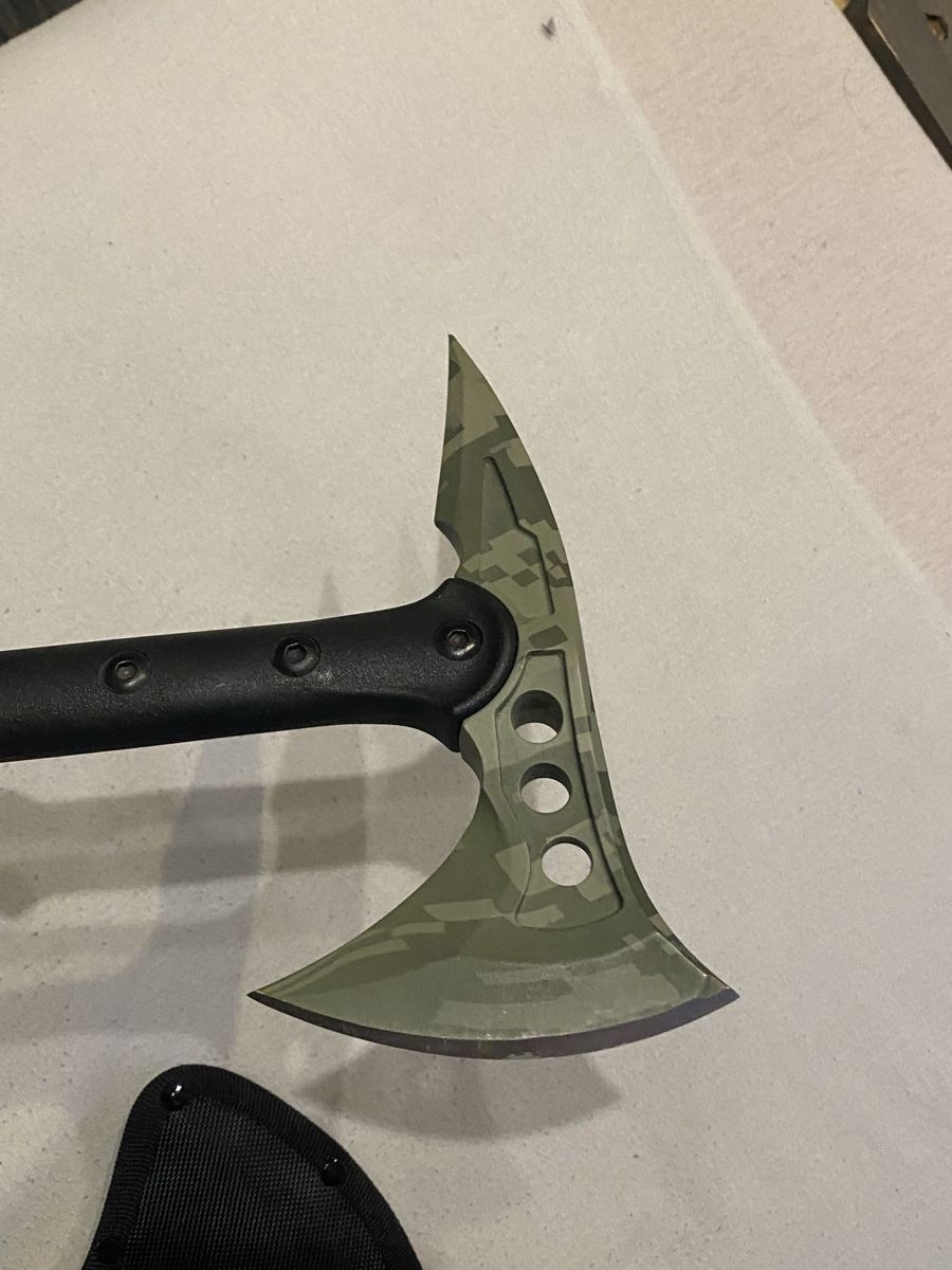 Tutti gli attrezzi: Taktische Axt Camouflage mit Scheide – Usato da Safenwil venduto da _e_99_ 3