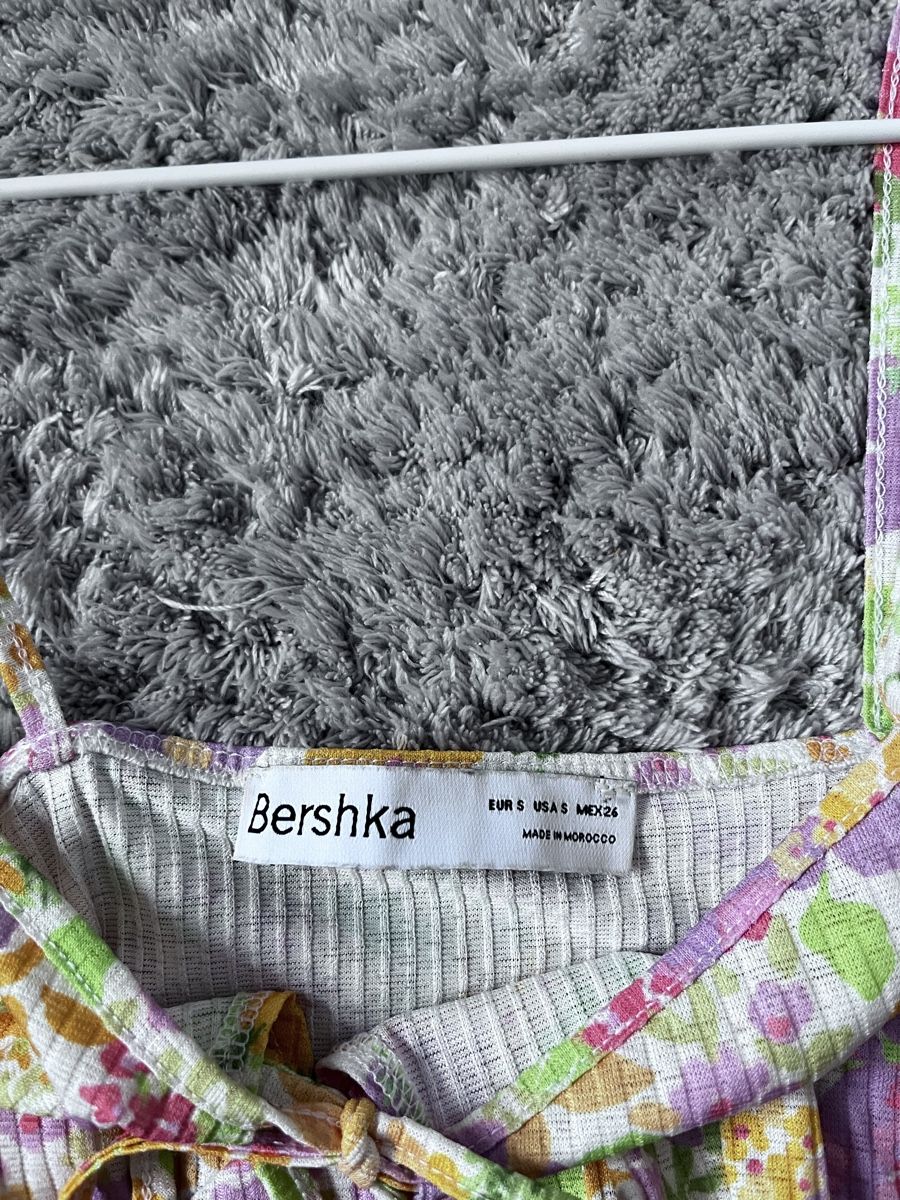 Bershka Top: Top von Bershka – Usato da Sachseln venduto da erdnussli29 2