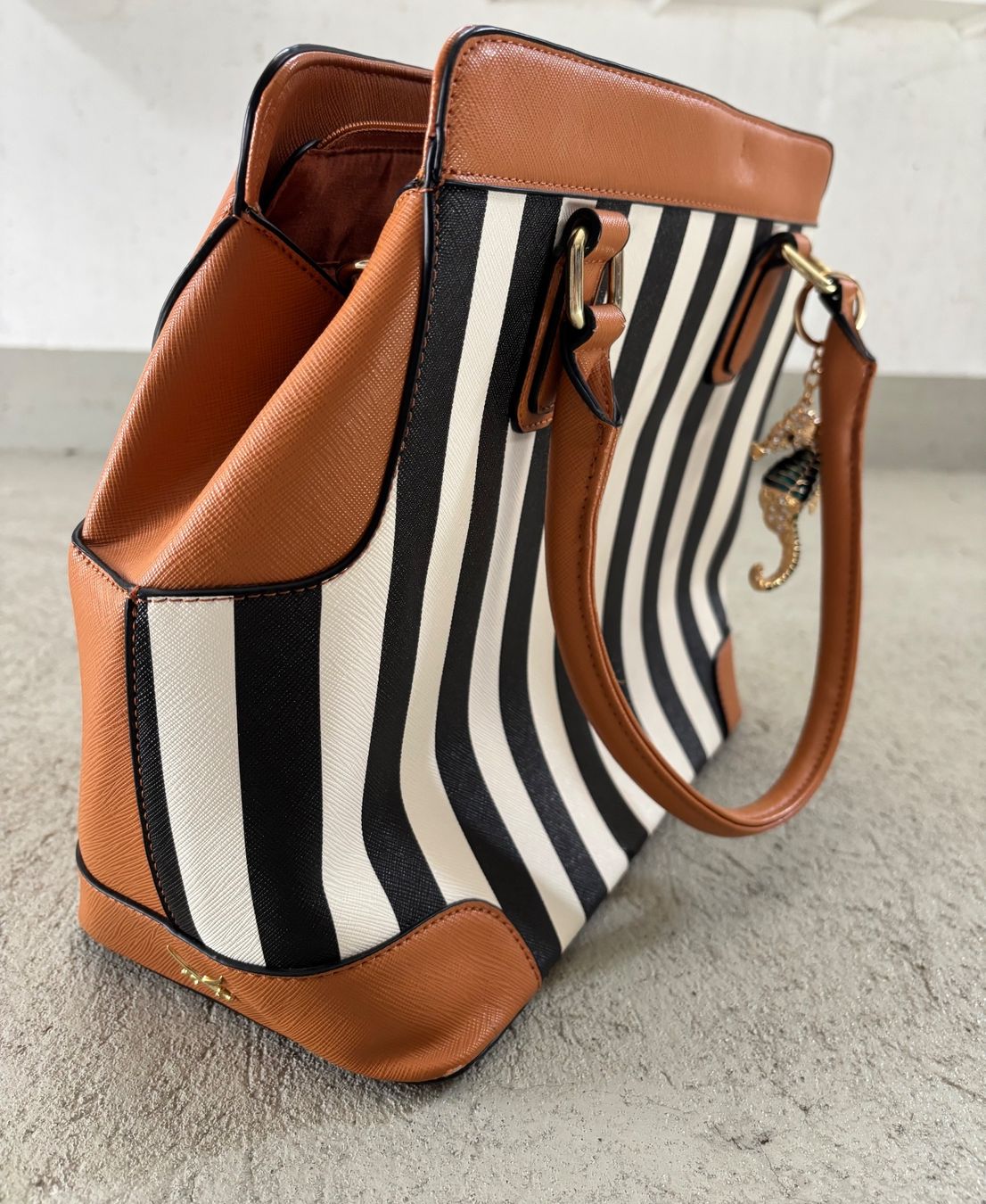 Borse da donna: Sansibar Handtasche Braun/Schwarz-Weiss – Usato da Sonterswil venduto da VD-Service 3