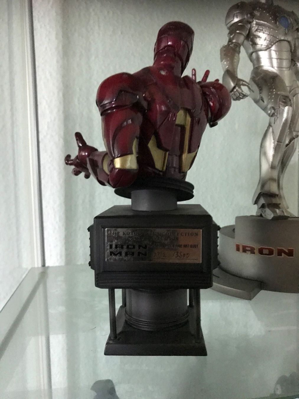 Marvel Statuette: Buste IRON MAN de Kotobukiya – Usato da Le Lignon venduto da Aladdin67 3