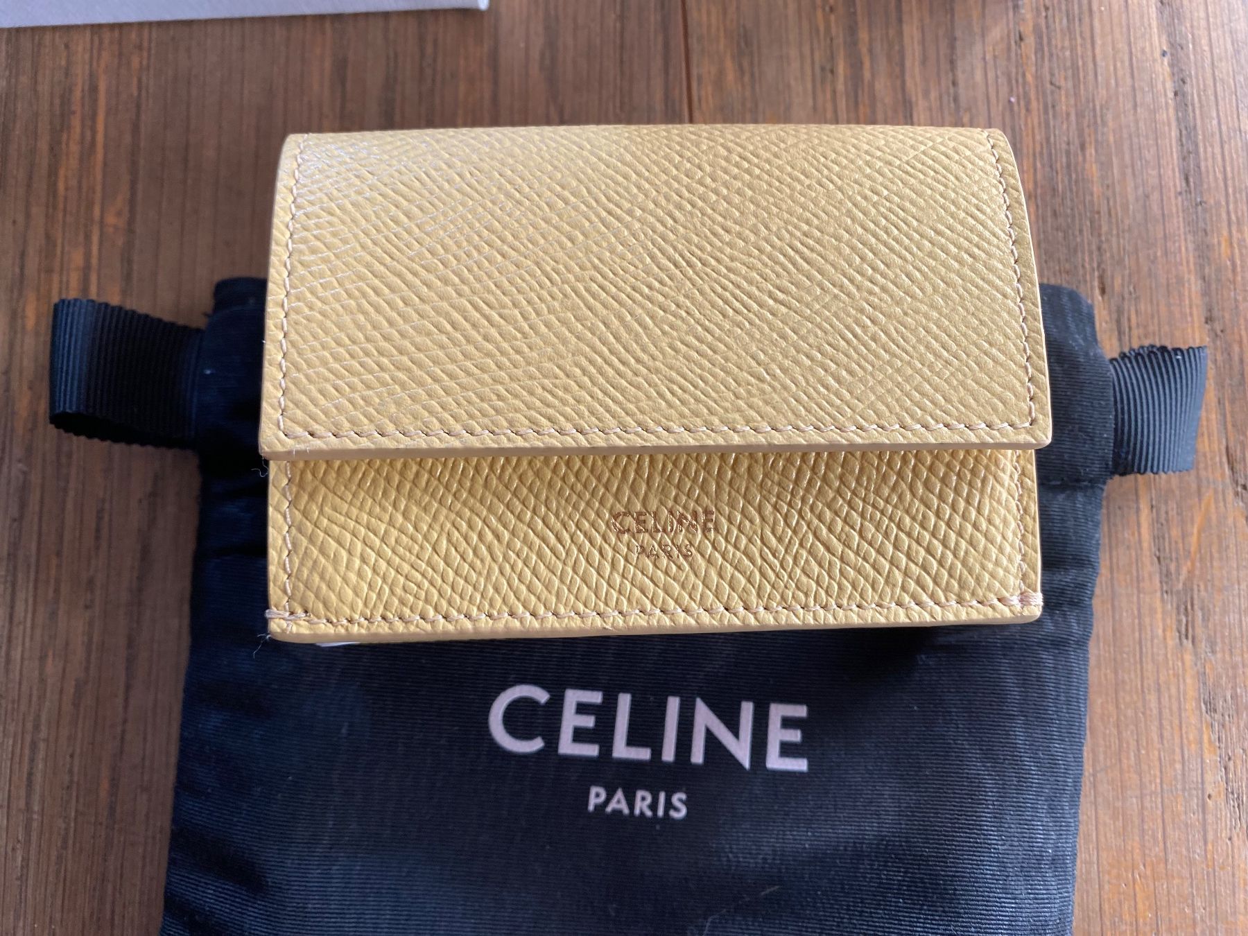 Celine Portafogli: Portefeuille CELINE – Nuovo e nell'imballaggio originale da Hermance venduto da joe_td6n