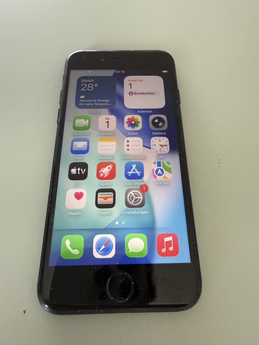 Apple Portables: iPhone SE mit 128 GB – D'occasion à Horgen par Pampam1972