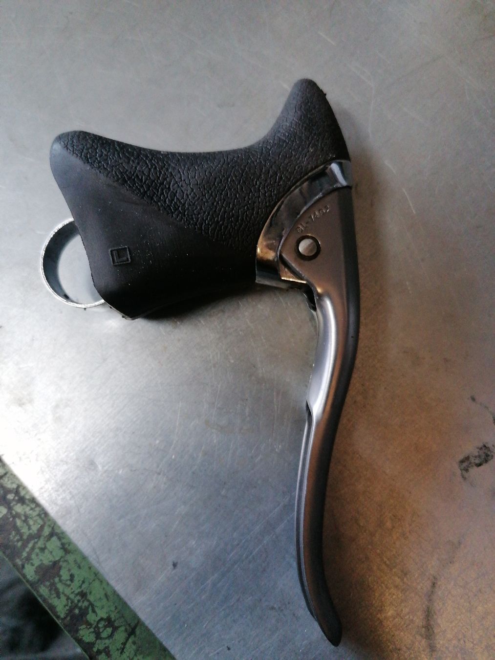 Shimano Pezzi di ricambio: Levier gauche Dura-Ace 7402 – Usato da Lausanne venduto da Frankenstein 2